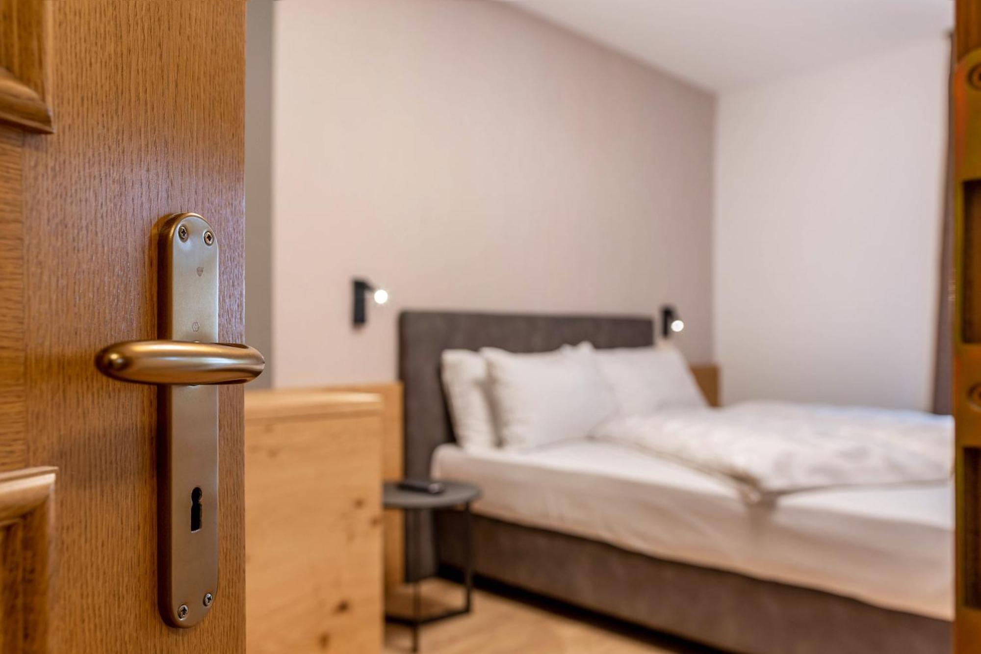 Kamerloy Apartments A Кампителло-ди-Фасса Экстерьер фото