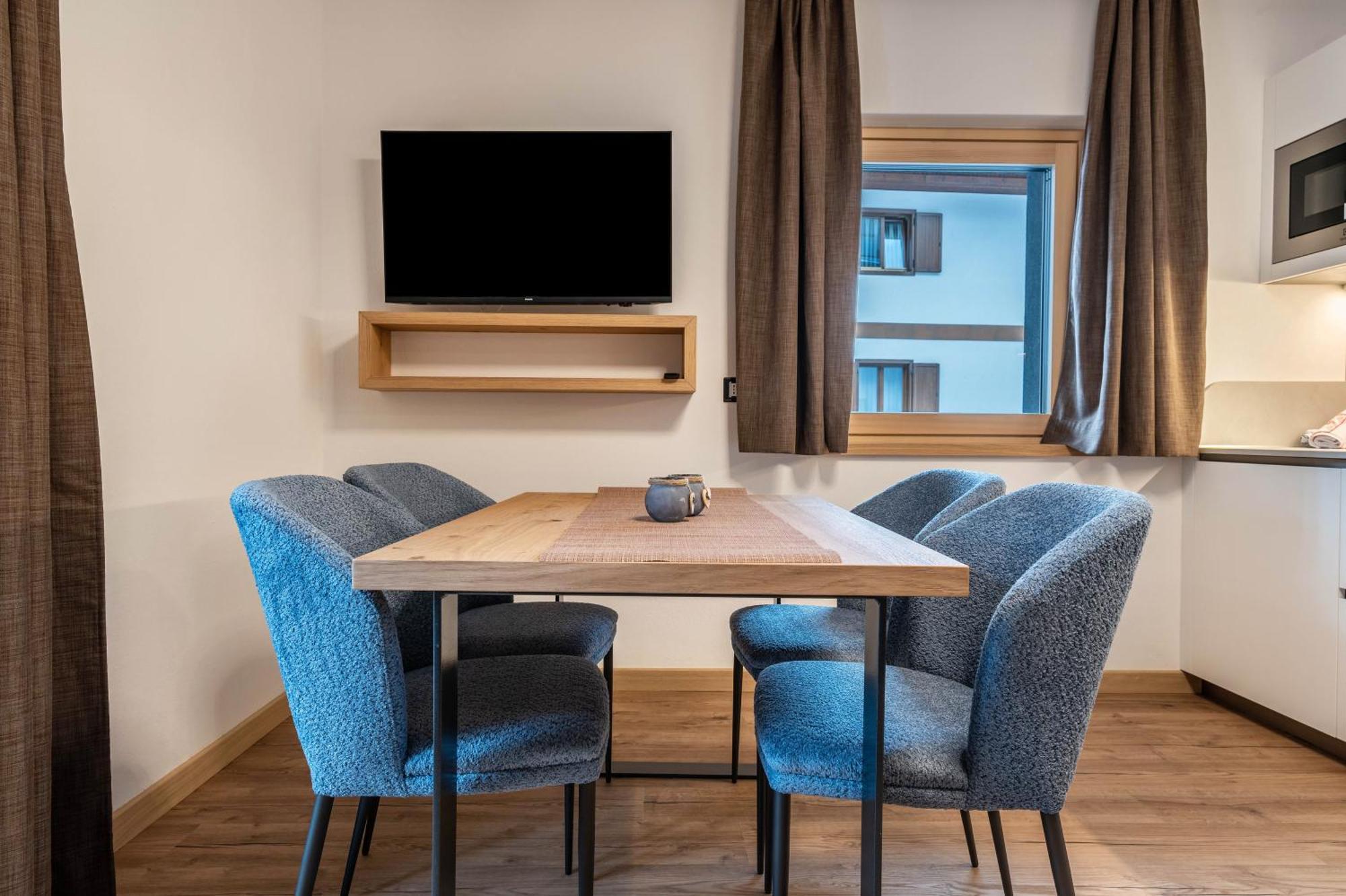 Kamerloy Apartments A Кампителло-ди-Фасса Экстерьер фото